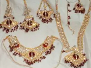 Gold Plated Jewellry Set For Sale