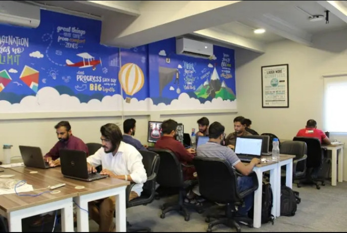 co-working-space-serviced-offices-shared-at-smchs-shahra-e-faisal-big-4