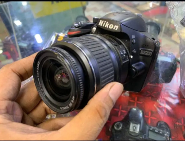 dlsr-camera-nikon-d3200-new-with-kit-lens-18-55-big-1