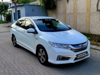 Honda Grace Hybrid 2015 Car For Sale